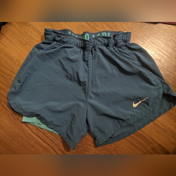Nike Pants - Nike - Tempo Dri-FIT Mid-Rise Running Shorts 831263 | Small | Blue Abyss Teal